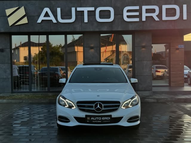 Mercedes-Benz E-Class e bardhë